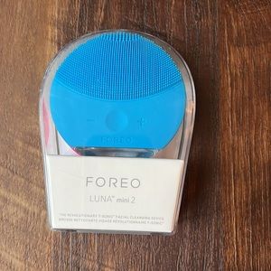 New FOREO Luna mini 2 - Sonic Facial Cleansing Tool Aquamarine
